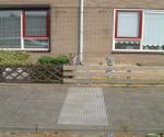 Aanleg ribbelgoot in stoep voor gootjes tuin (apr 2002) - credit by Municipality of Nijmegen